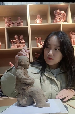 鄲城張玉萍泥塑榮獲“巾幗瓷韻”女陶藝家邀請展金獎 以泥土為媒，傳承文化之美